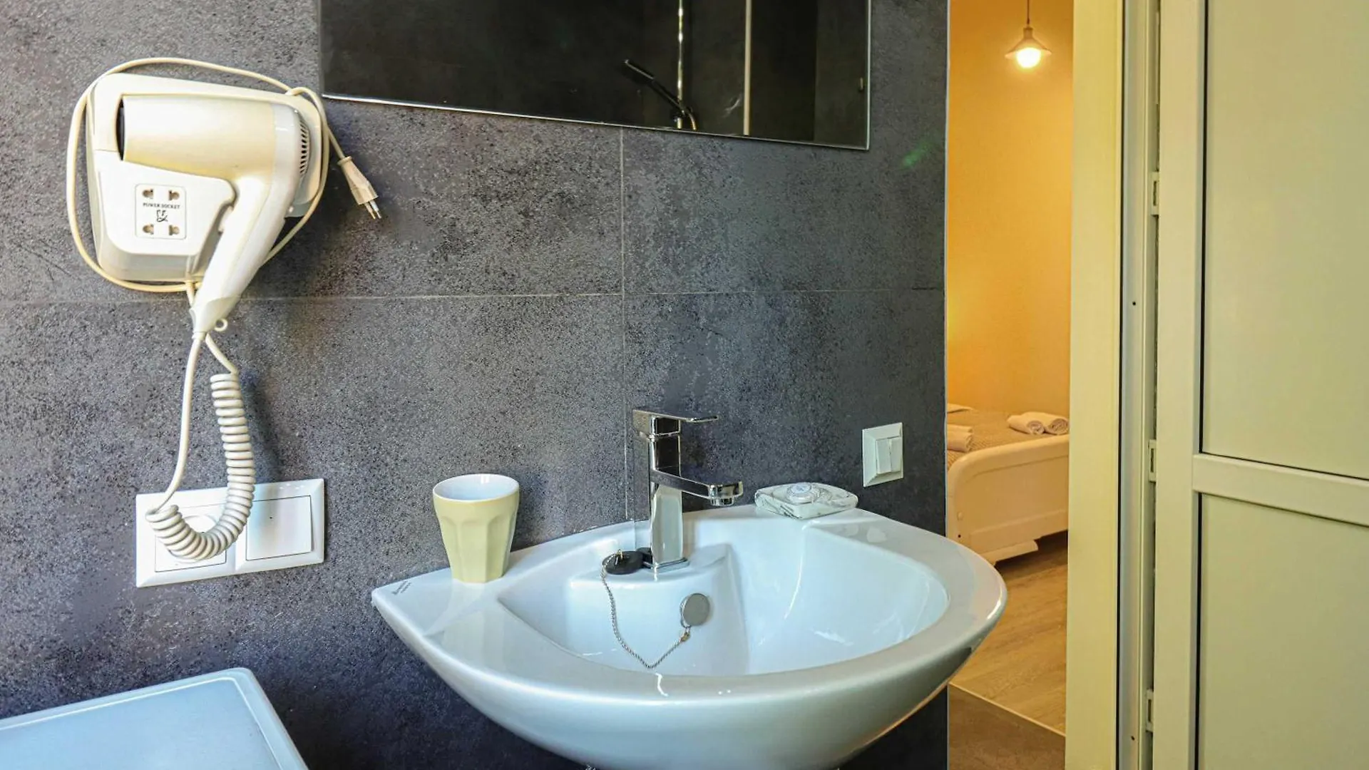 Cozy Studio For Couples Mtatsminda - By Wehost Tbilisi